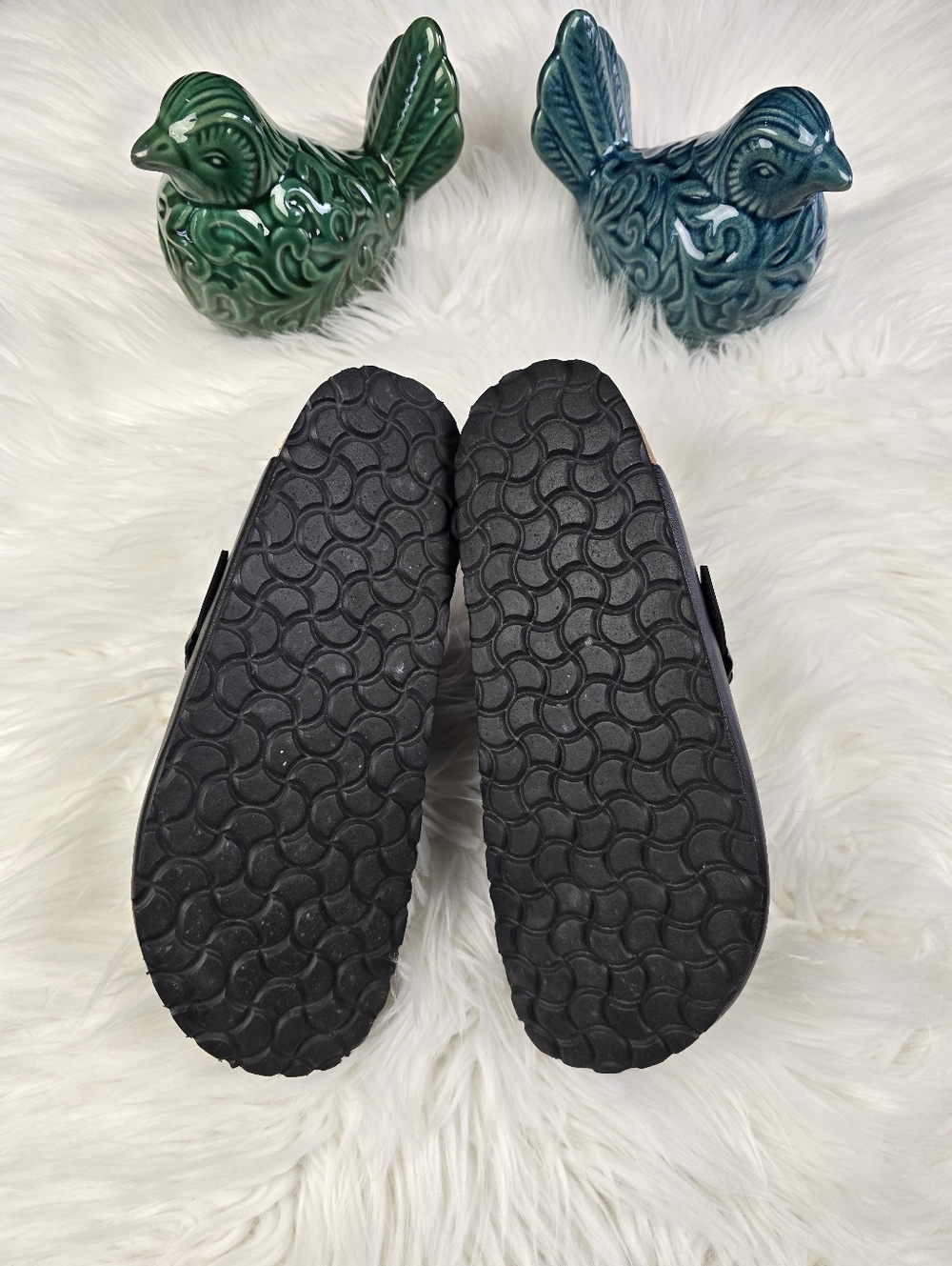 Cushionaire Faux Leather Black Clog Shoe Size 8 - Picture 2 of 12